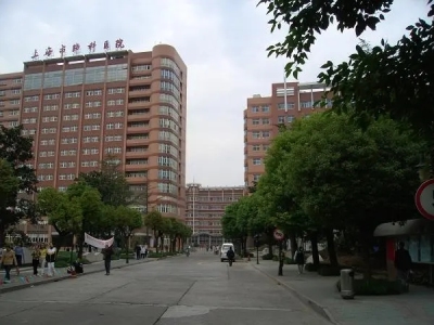 上海肺科医院呼吸科徐金富主任专家门诊在几楼