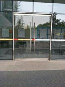 西安未央区专业电动玻璃门维修安装门禁机