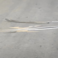 河北現(xiàn)貨邊境防護(hù)網(wǎng)石家莊邊境線鐵刺絲網(wǎng)