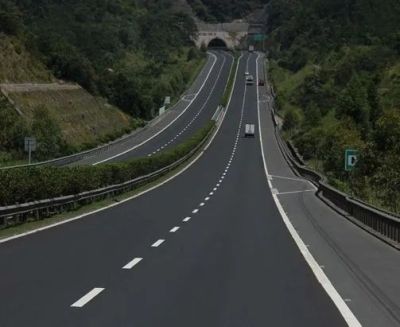 道路沥青路面施工队