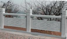 四川达州景区仿树栏杆绿雕动物造型