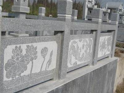 四川南充人工湖塑石假山景区仿树栏杆