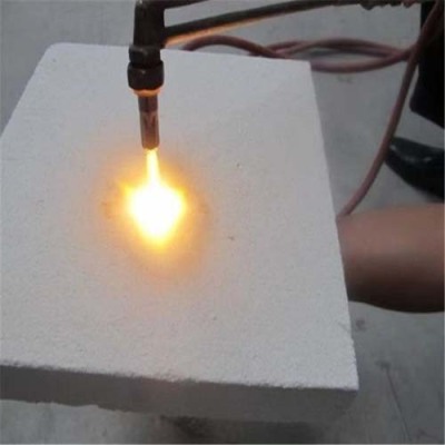 辽宁耐高温氧化镁板型号齐全