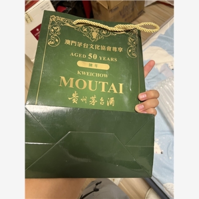 郑州轩尼诗李察酒瓶回收热门推送