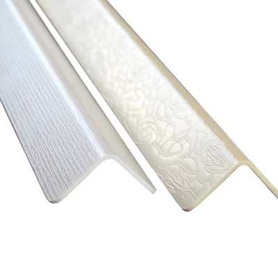 广西敬老院防撞伤护角条/木纹护角条生产过程