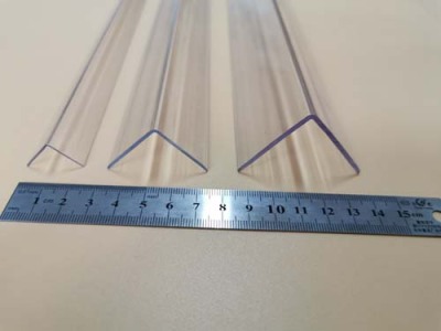 河北敬老院防撞伤护角条/磨砂护角条生产过程