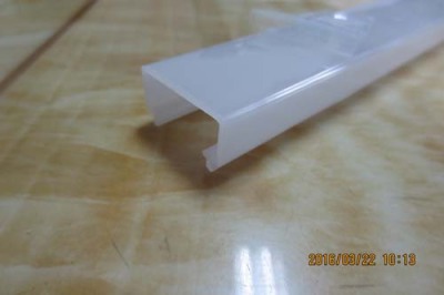 重庆LED光扩散灯罩/PC条纹光扩散灯罩制造商