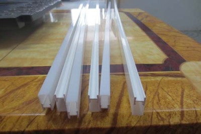 北京LED光扩散灯罩/PC条纹光扩散灯罩来图定做