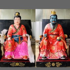 常仙太爺黃仙太爺和黑老太等四位家族神像