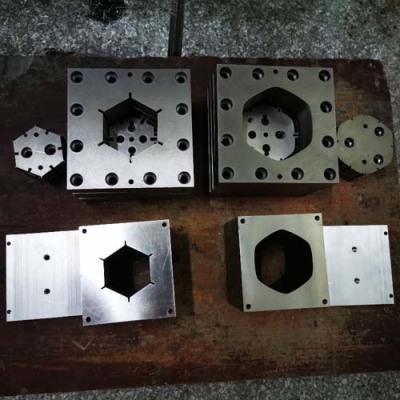 文昌塑胶挤出模具研发
