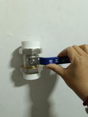 太原平陽路維修暖氣管道漏水 電焊工焊接