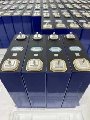 四川高价回收废旧锂电池全天服务