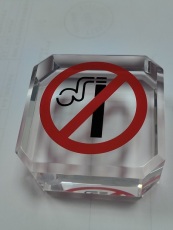 CNC切割雕刻钻孔铣槽喷砂激光透明有机玻璃