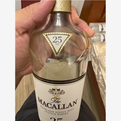 深圳新区个性化茅台酒瓶回收中心