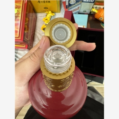 深圳福田个性化茅台酒瓶回收营业店