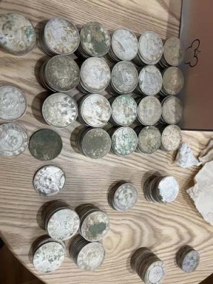 聊城十两银锭银元上门现金回收各类银元