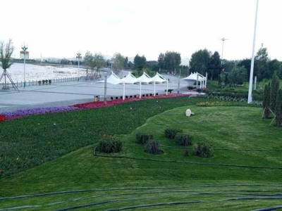 辽宁PVDF张拉膜雨棚设计施工一体化