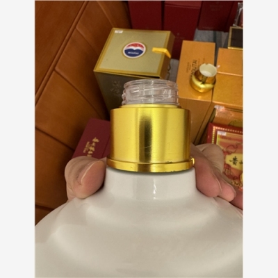 台州大道轩尼诗李察酒瓶回收每日报价