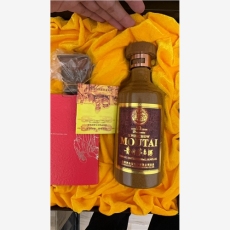 江門(mén)直通點(diǎn)麥卡倫30空瓶回收擺件