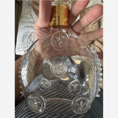 东莞25年路易十三空瓶回收报价高