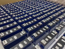 广东大量回收三元锂电池价格