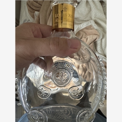 海口百乐廷空酒瓶回收新篇章