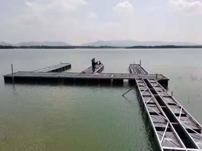 黄冈码头塑料浮台质量有保障