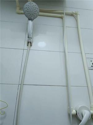 太原下元上門修馬桶水箱漏水安裝晾衣架窗簾