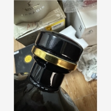 海南百乐廷空酒瓶回收废弃物