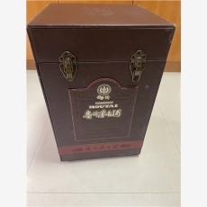 郑州百乐廷空酒瓶回收环保新篇章
