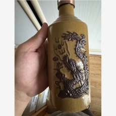 中山百乐廷空酒瓶回收童叟无欺