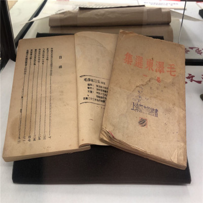 宝山连环画回收点 全套毛选收购