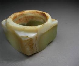 雞骨白玉琮價格還能上漲嗎