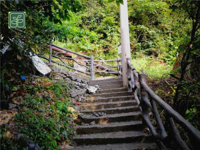 六盘水市河道护栏设计施工
