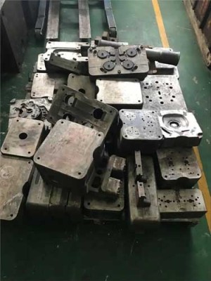 东莞南城废旧模具回收多少钱一吨