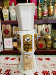 青海海東樂都區(qū)劍南春正規(guī)回收商