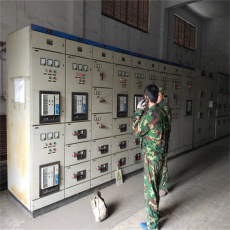 平江配電柜等各式電力設備三繞組變壓器回收