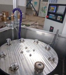 浙江雙工位感應淬火機床細長軸淬火