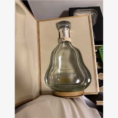 天津路易十三空瓶回收秒收来钱快