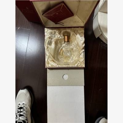 中山麦卡伦30空瓶回收拽王收瓶狂
