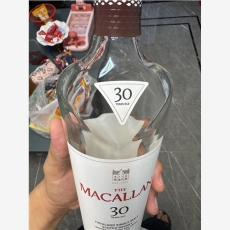吉林25麦卡伦空瓶回收瓶秒变百元