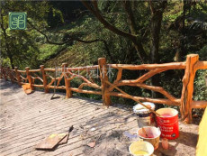 万山区仿木栏杆专业师傅施工