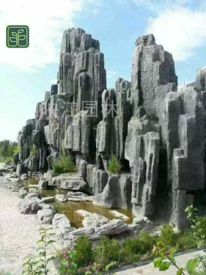钦北区庭院假山专业师傅施工