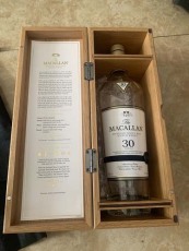双城区附近30年麦卡伦酒瓶回收商行