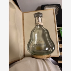 汕头路易十三酒瓶回收上门回收