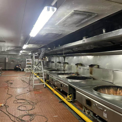 中山利满顺利工厂厂房白铁通风工程安装施工