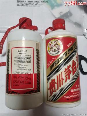 肇庆茅台蛇年酒瓶子现在回收价格咨询