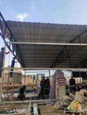 杨侨镇承包地搭建铁皮棚工程