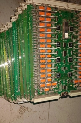 昆山市高价回收电子厂废料 元器件 线路板等