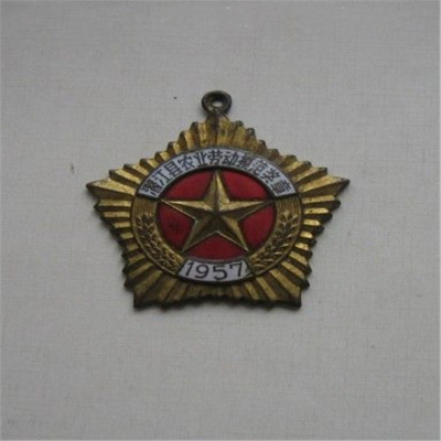 民国老徽章常年收购 普陀旧像章回收